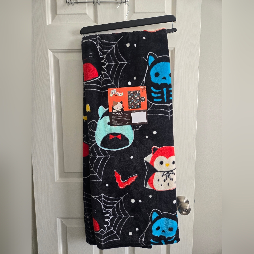 Squishmallows Bats Black Halloween Throw Blanket